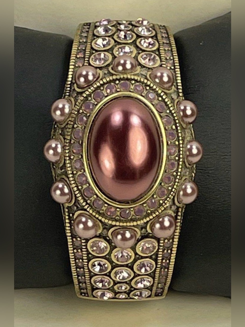 Heidi Daus RARE "Rhapsody in Hues" Cabochon Pearl Rhinestone Hinged Cuff NWOT